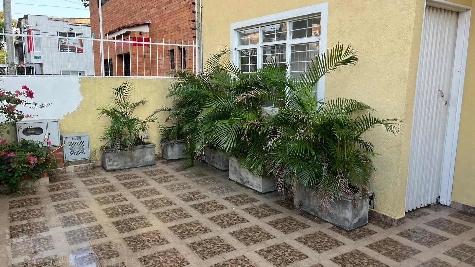 Hostal El Cedro Cali