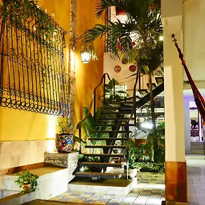 4* Gasthuis Magic Garden House